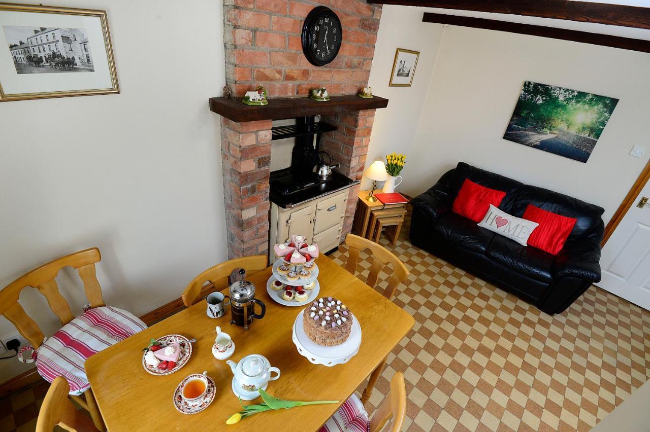Village Cottage Bushmills Extérieur photo
