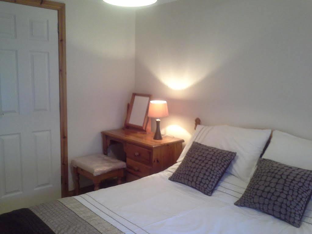 Village Cottage Bushmills Extérieur photo